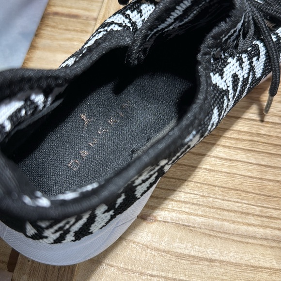Danskin sneakers leopard print sz 8 black/white - Picture 4 of 5